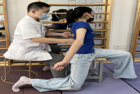 快來報(bào)名！臨沂市康復(fù)醫(yī)院青少年脊柱側(cè)彎夏令營開始啦！