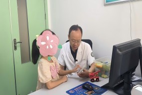 【大醫(yī)精誠(chéng)】孟現(xiàn)良：做患兒的守護(hù)天使